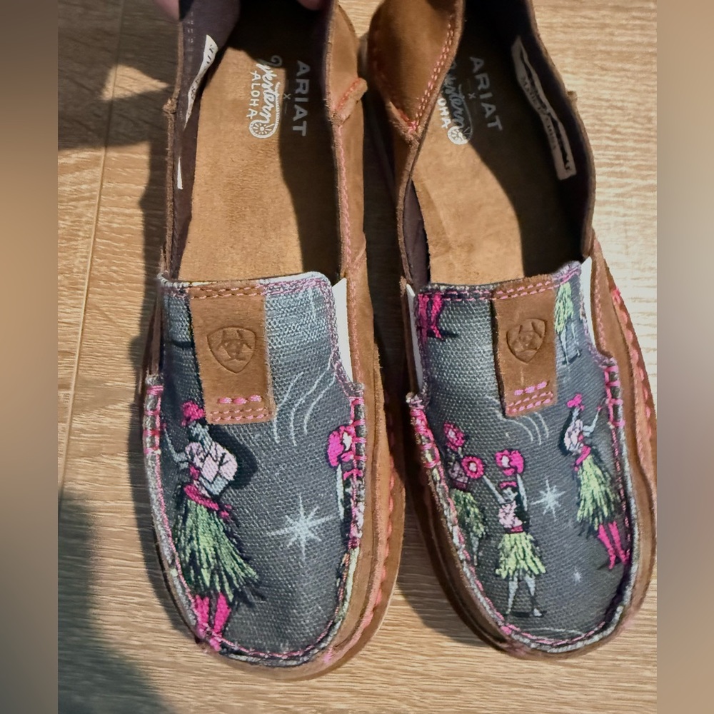 Ariat Gray Canvas Slip-On Shoes Aloha Pink & Green Hula Girl women’s size 7b